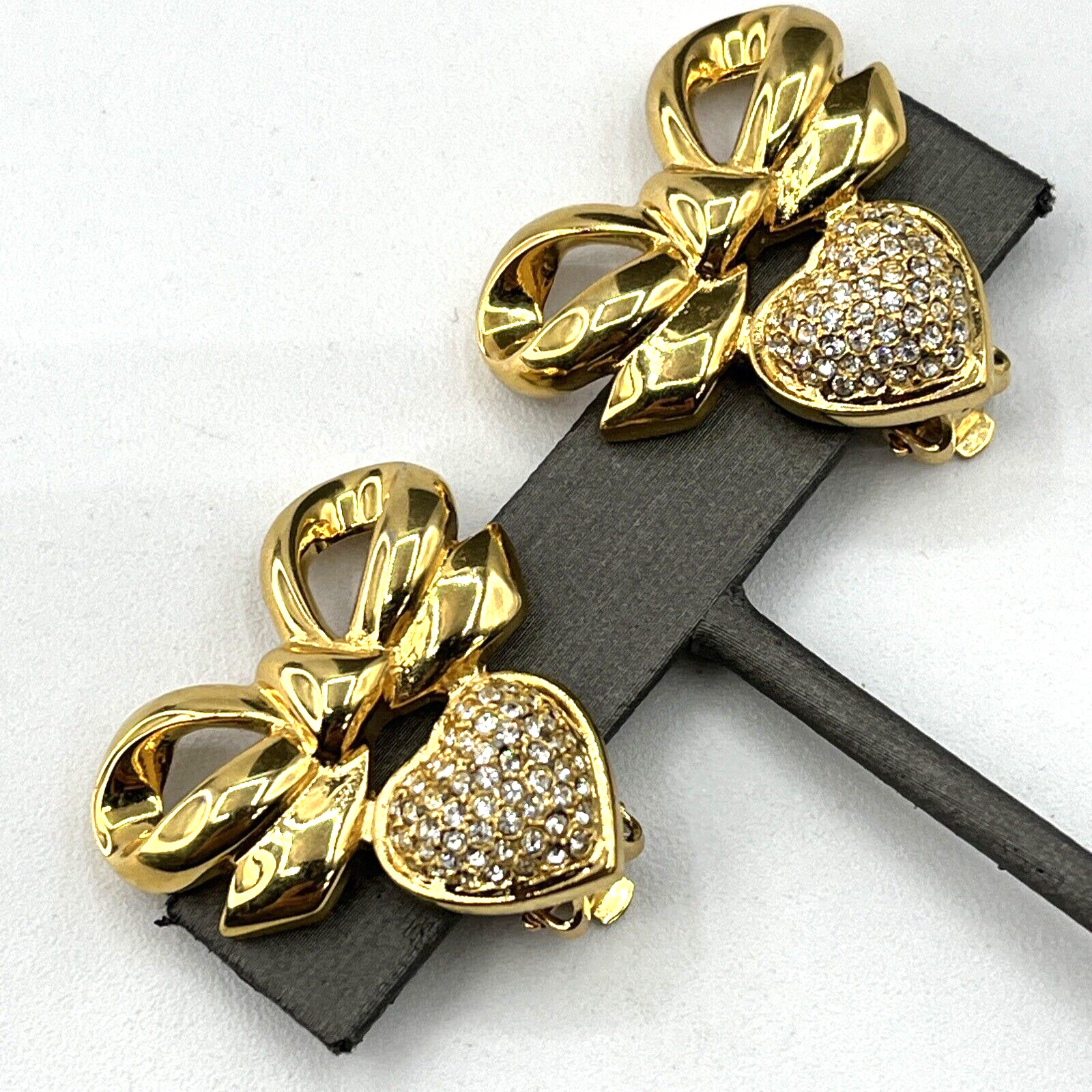 Vintage Elizabeth Taylor Earrings Gold Plated Diamante Crystal Heart Earrings