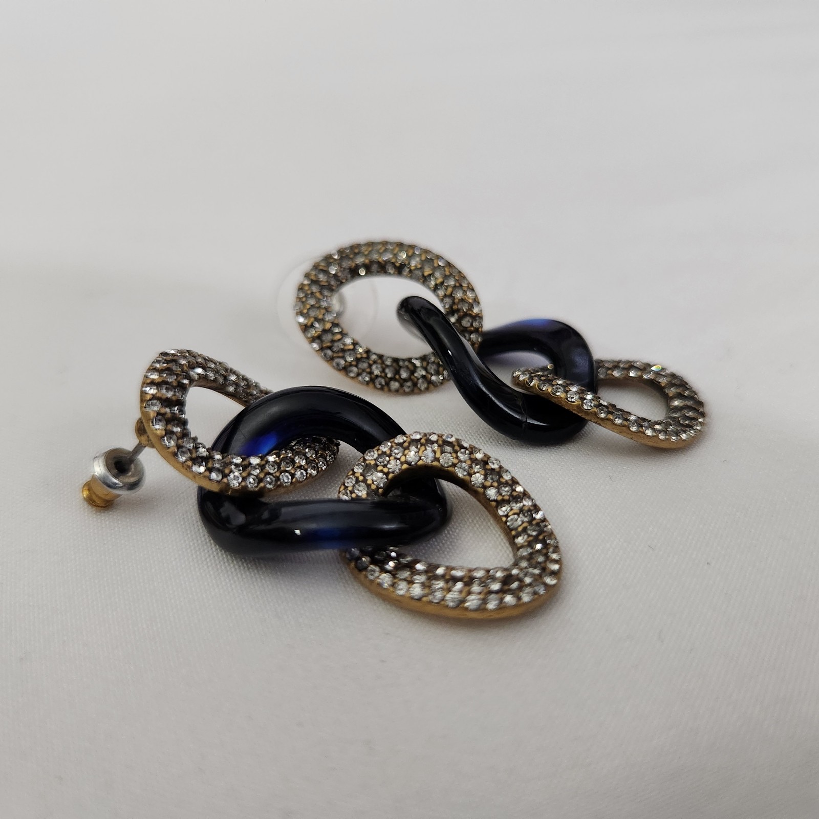 Ann Taylor Gold Tone Navy Link Rhinestone Interlocking Dangle Earrings Signed