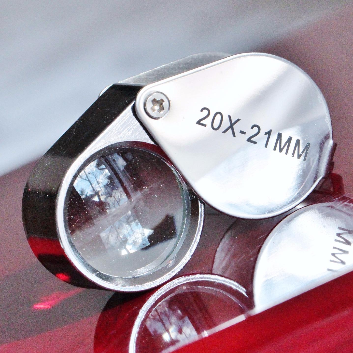 One(1) Jeweler’s loupe 20x magnifier 20x21mm in box and case