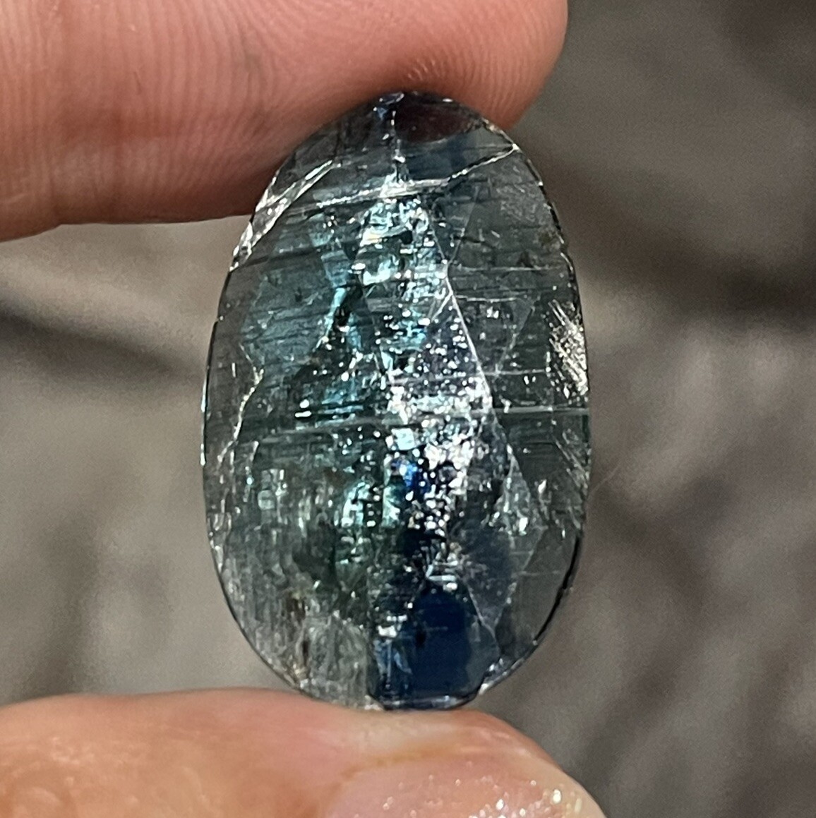 17.35ct 28×16.6×3.7mm Extra Shiny Large Teal Blue Rose Cut Kyanite Cabochon Gem