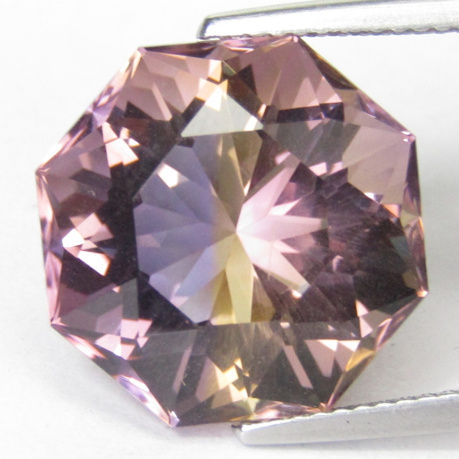 13.90Cts Delightful Natural Bolivian Ametrine 15mm Octagonal Cut Gemstone