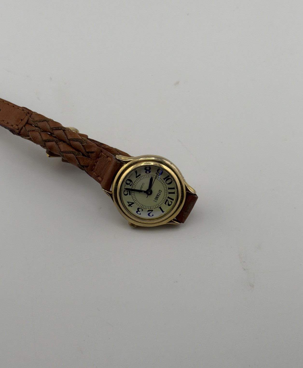 Gitano Womens Gold Tone Quartz Watch 865QS V377 Metal Bezel Base Japan Movt