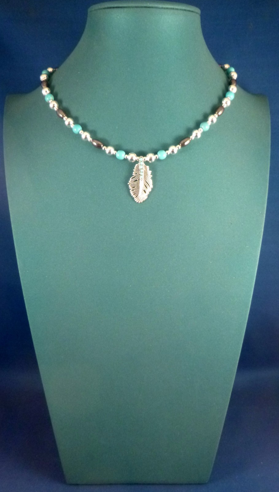 Sterling Silver TURQUOISE Southwest FEATHER PENDANT, 15.5″ bead choker necklace