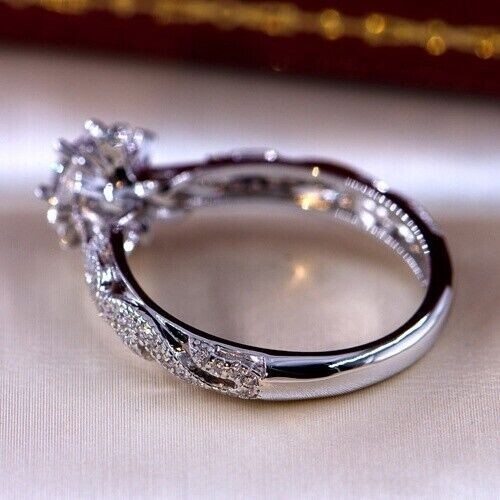 Vintage Style Christmas Ring Silver Plated Engagement Band 1.55 Ct CZ Snowflake