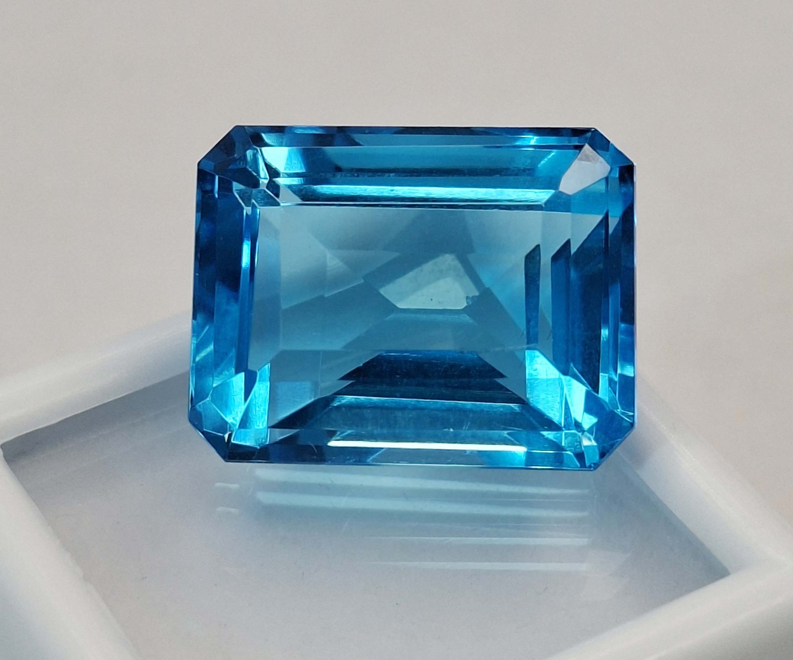 20-22 Ct Blue Topaz Emerald Cut Natural Certified EGL Loose Gemstone RK618