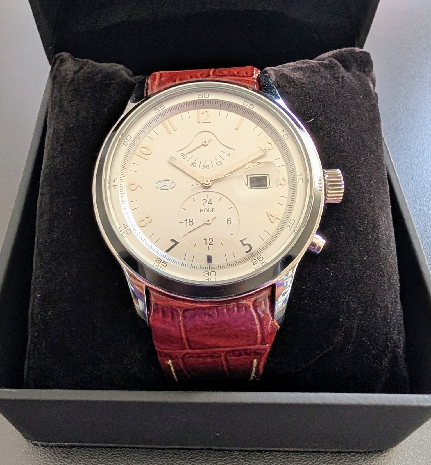 Hyundai Automatic Mechanical Watch Power Reserve Date 10ATM Exhibition Back Box