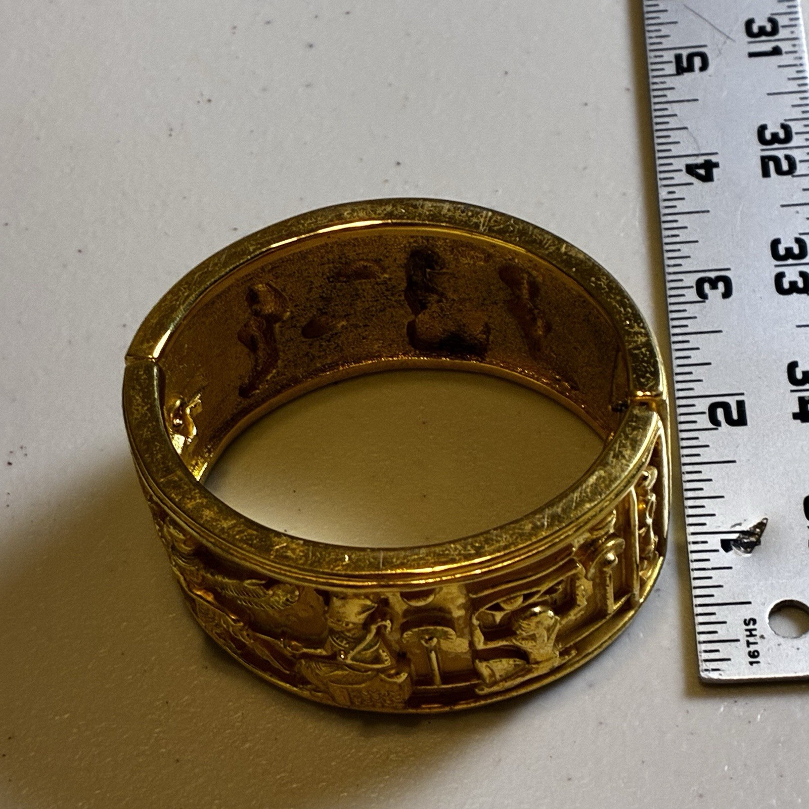 24 kgp Elizabeth Taylor Avon Cleopatra Egyptian Revival Wide Bangle Bracelet