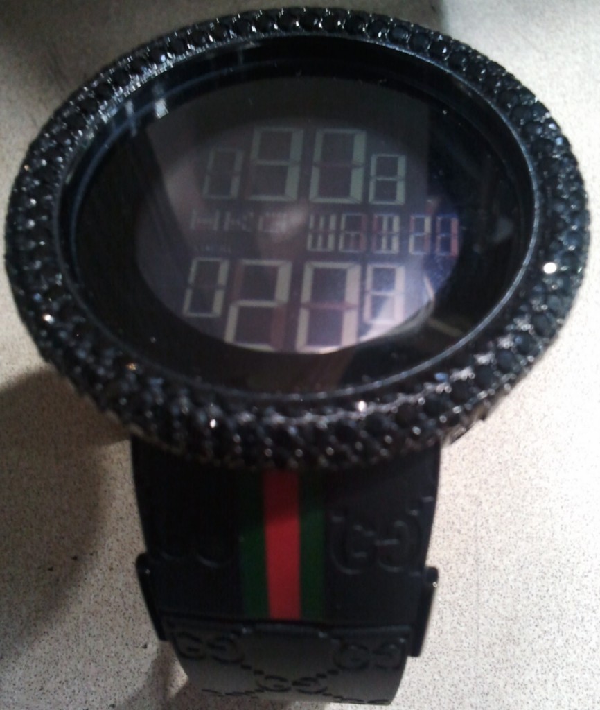 New Men’s YA114207 digital Gucci real black Diamond Multiple Time Zone watch