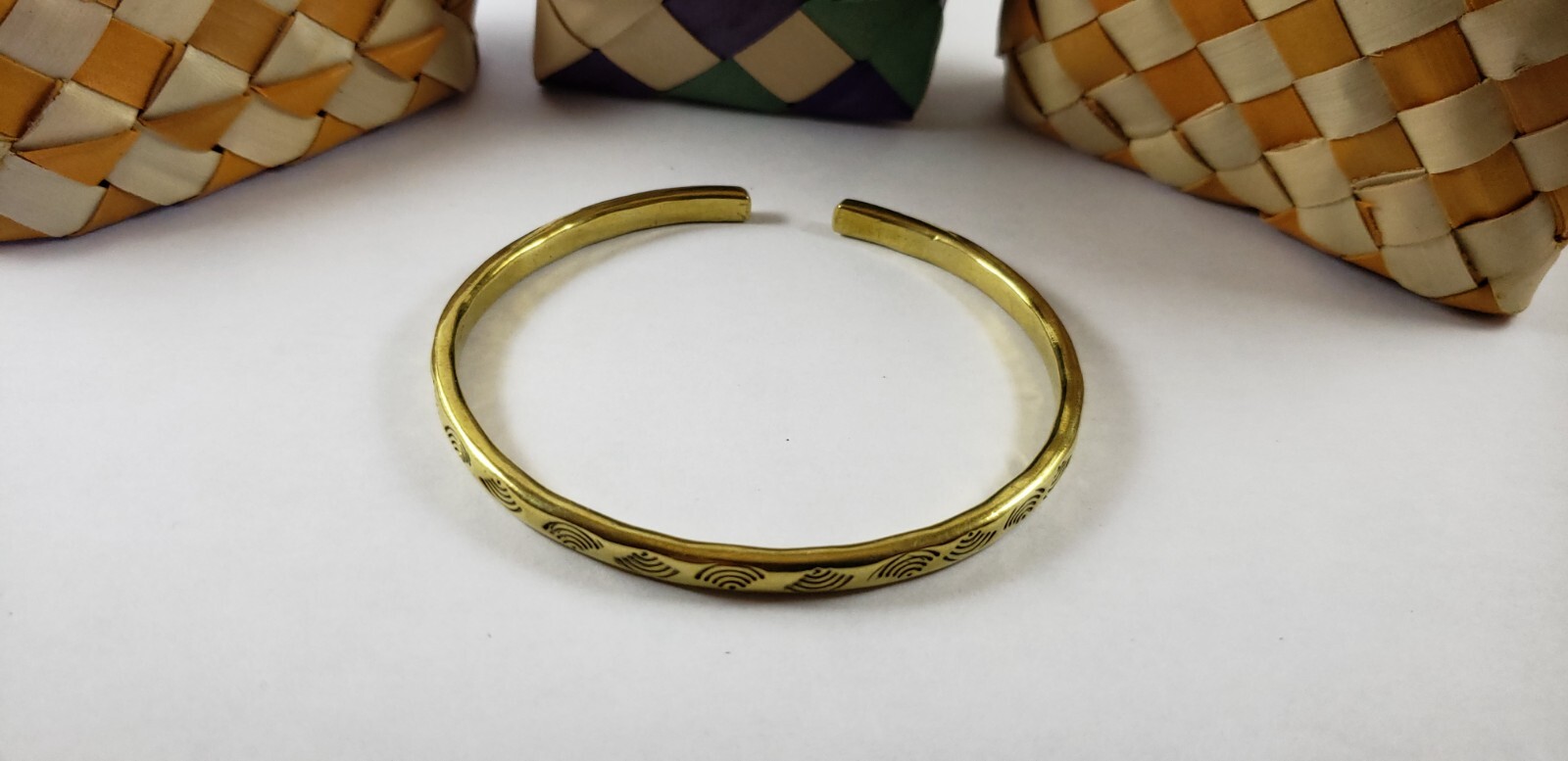 Handmade Southeast Asia Cambodia Ethnic Small Waves Brass bracelet jewelry