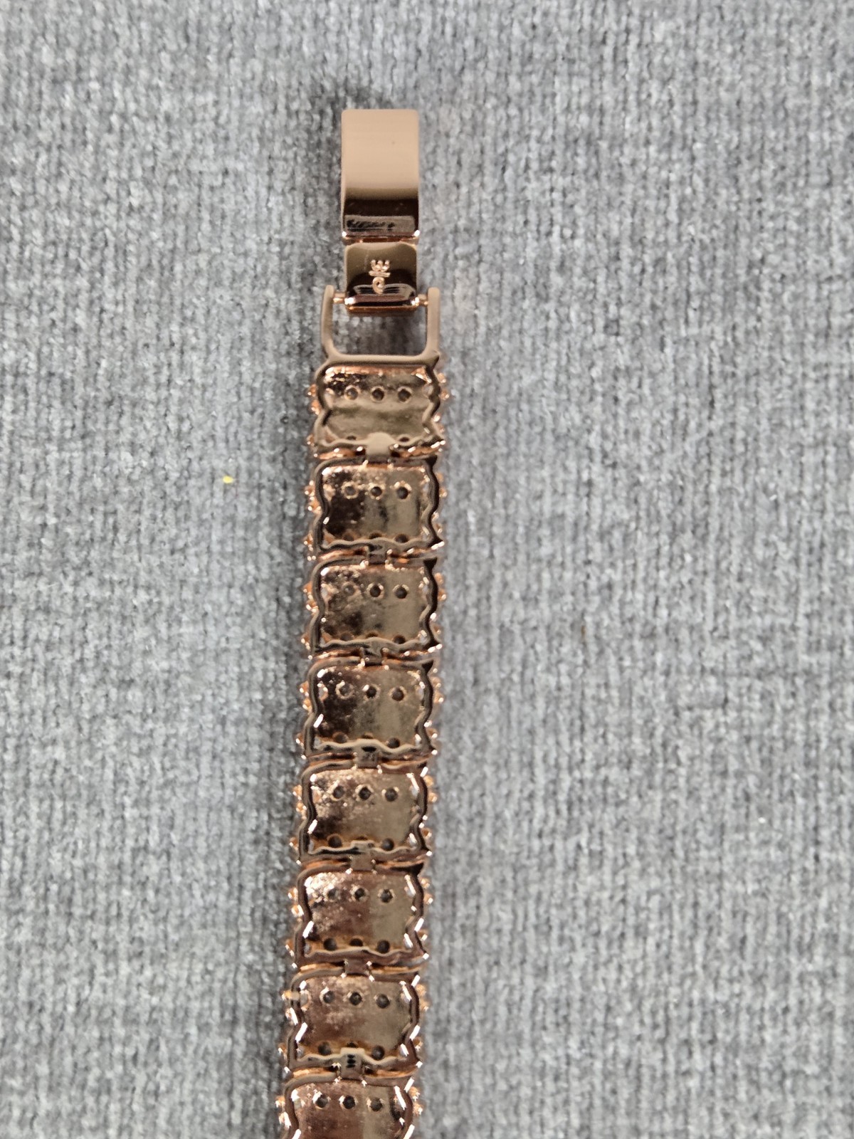 DAN BURY MINT -Shimmering 14kt rose gold-tone, elegant copper-alloy bracelet