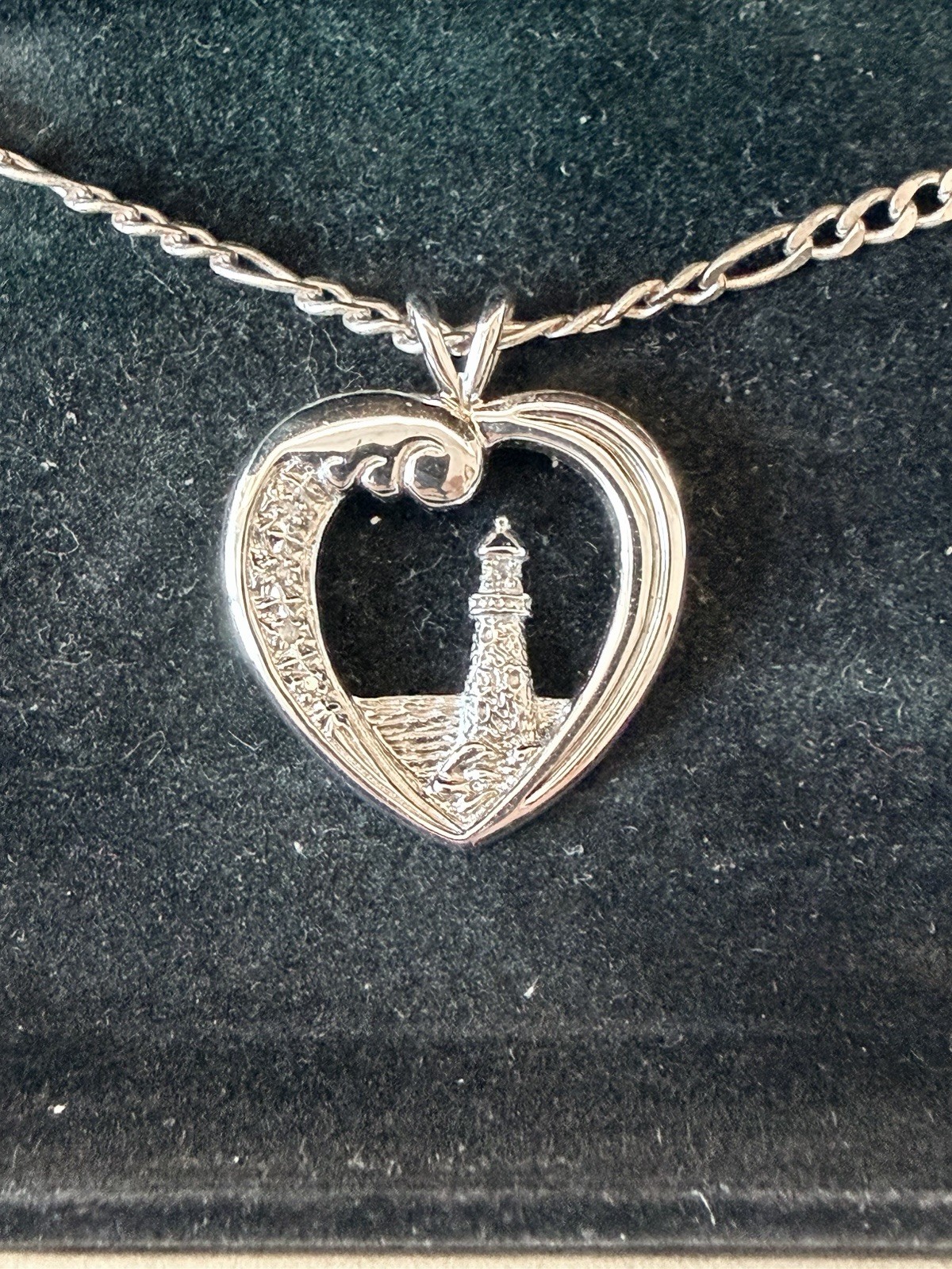 Thomas Kinkade Beacon of Hope Sterling Diamond Lighthouse Heart Pendant Necklace