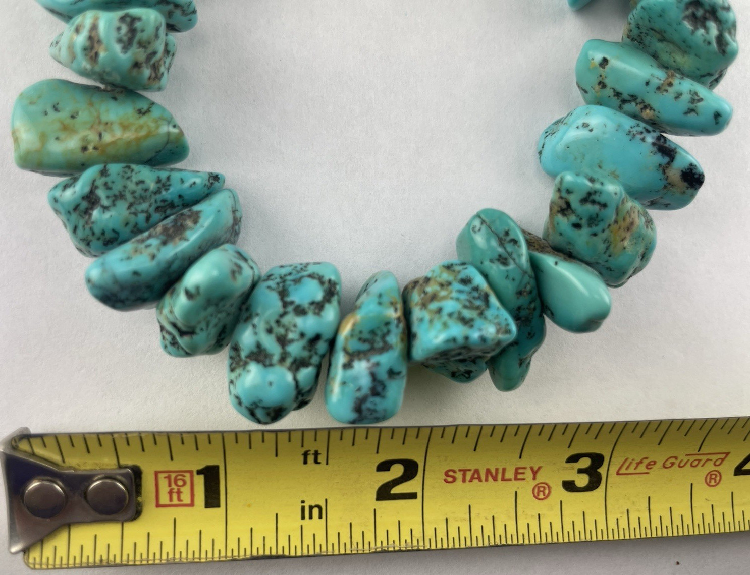 Vintage Chunky Southwest Turquoise & Shell Necklace 27, 1/2″ 61 Pieces Turquoise
