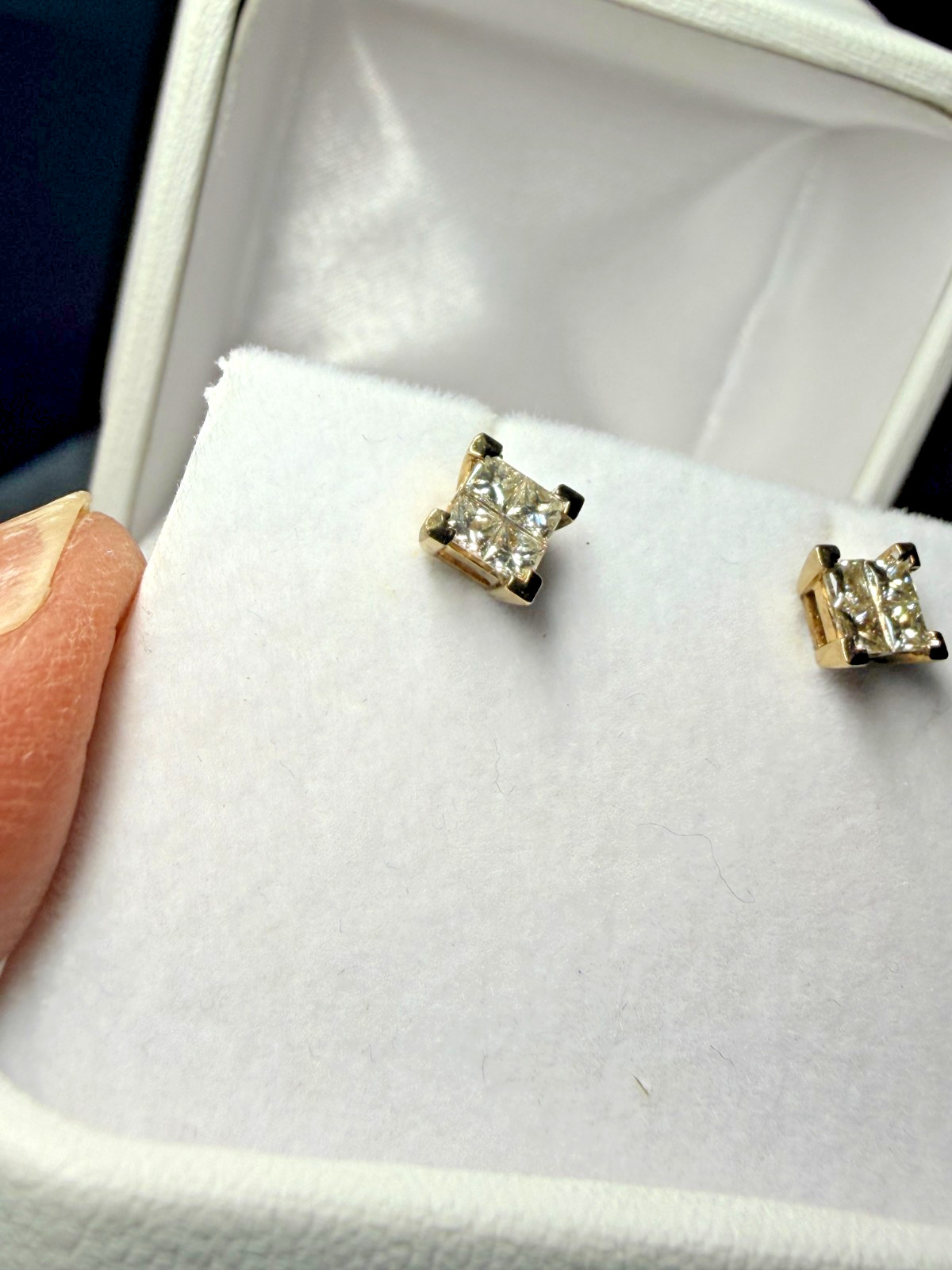 Vintage Gold Stud Earrings – Lab Diamonds? – 9K Solid Gold