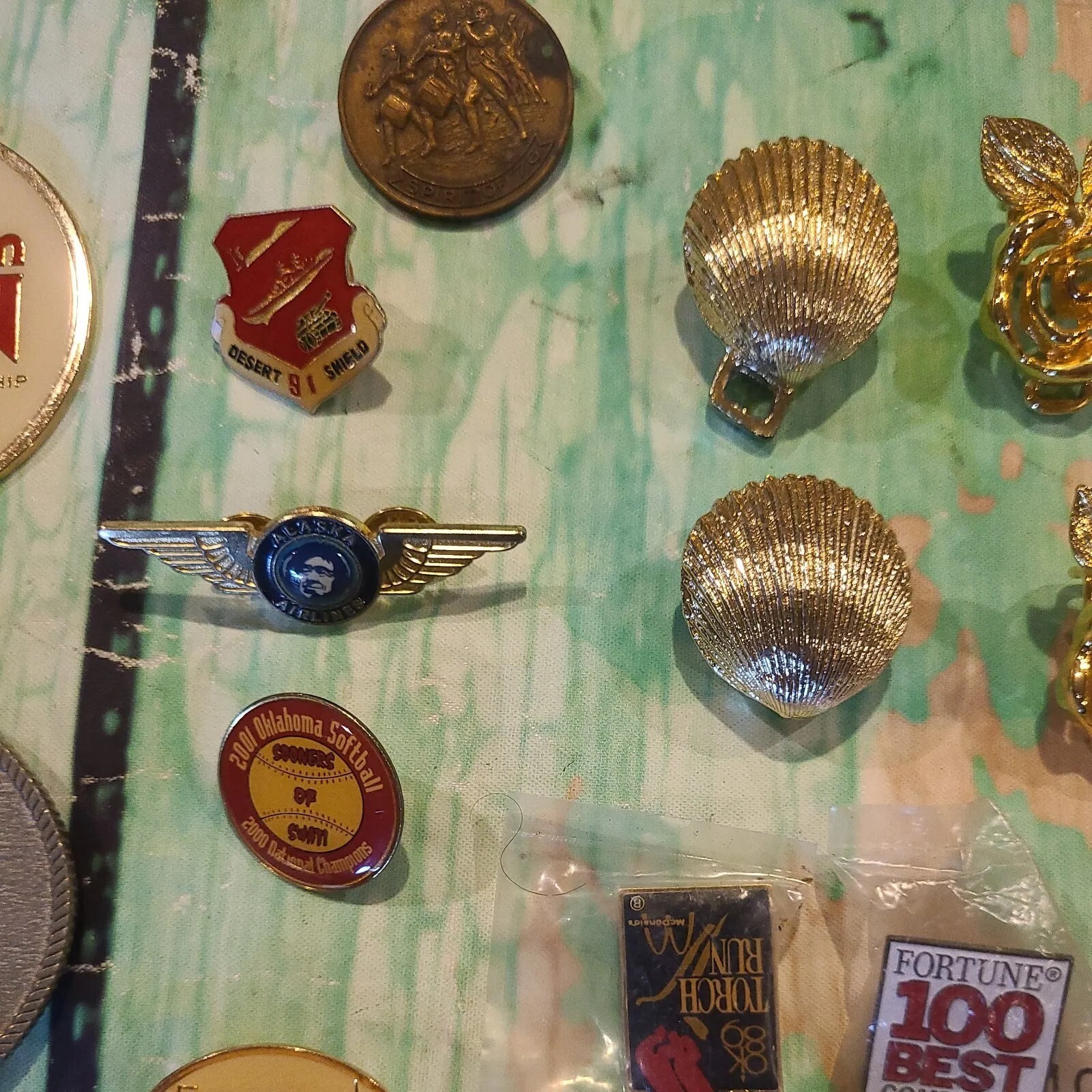 Hat Pin Lot 45 PC Jewelry Junk Drawer Pinback Button & Lapel & Hat Pin Lot