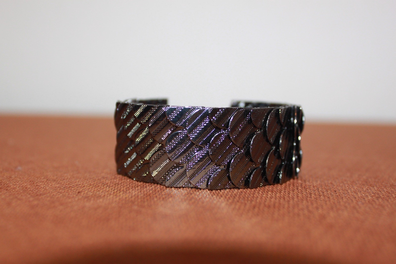 Jewelmint Black Swan Bracelet New, Rare, Discontinued