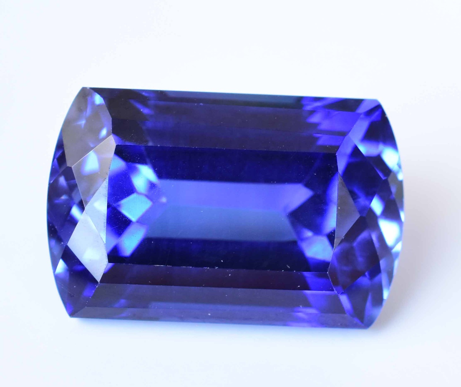 Natural Montana YoGo Sapphire 22.65 Ct Long Cushion Certified Flawless Gemstone