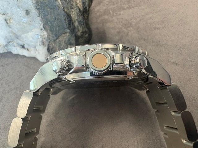 Clogau Welsh Stainless Steel Brenig Wrexham AFC Watch 20cm Football Wales