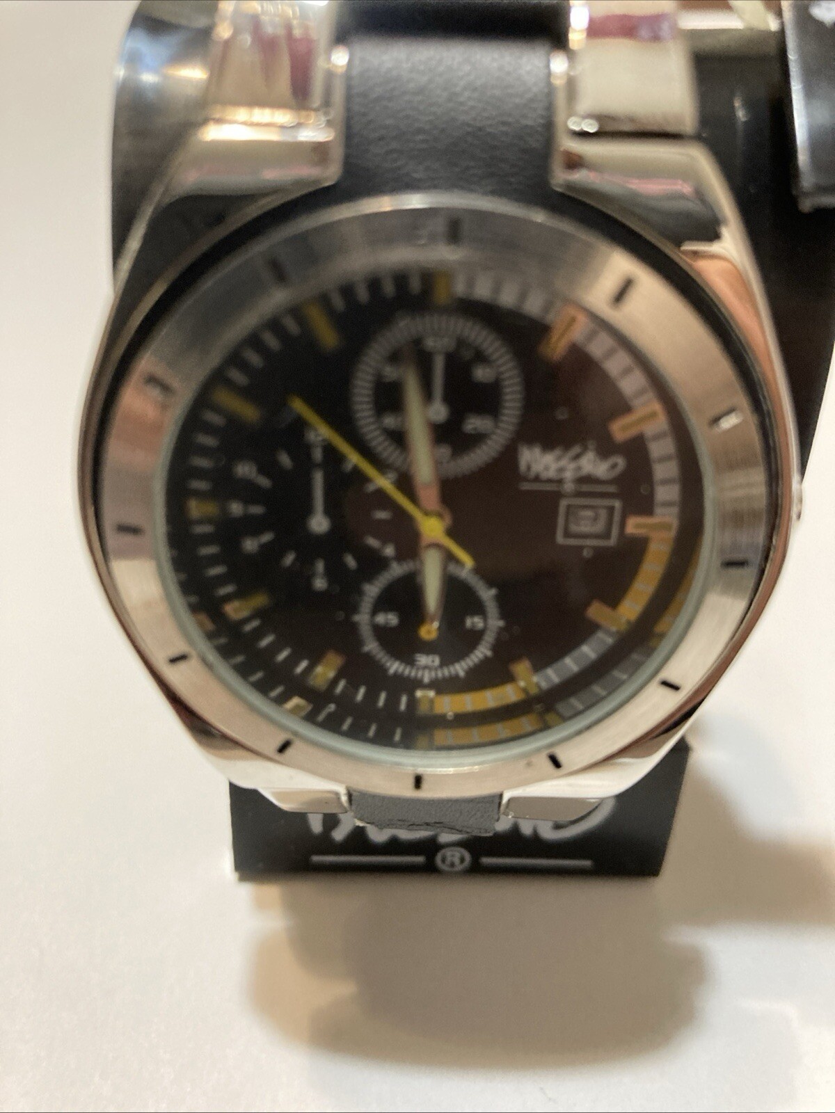 Mossimo MM90060 Quartz Silver Leather Band Watch New Old Stock Needs Battery