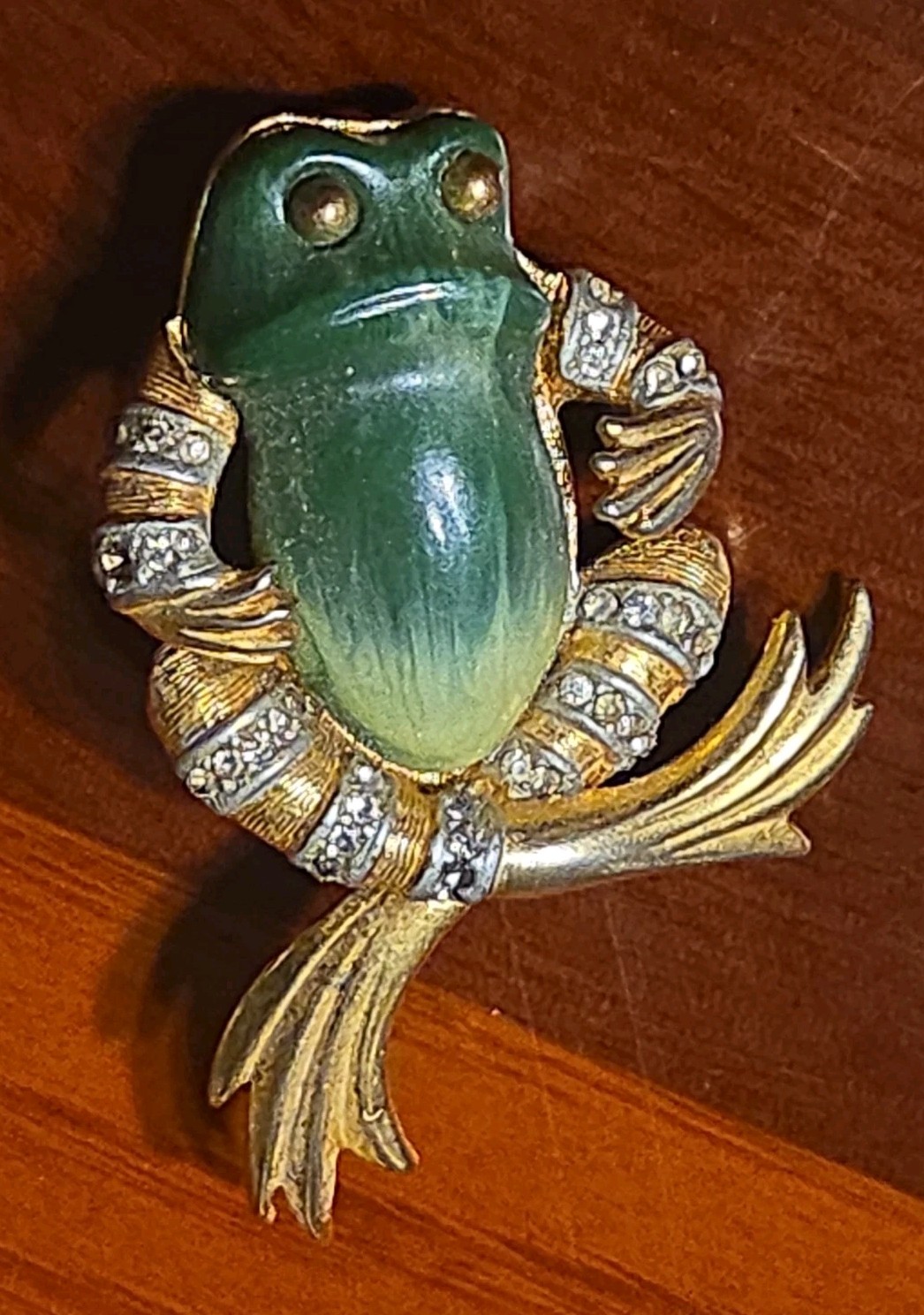 Vintage Unsigned Boucher ? Lucite Belly Pave Rhinestone Frog Pin Brooch