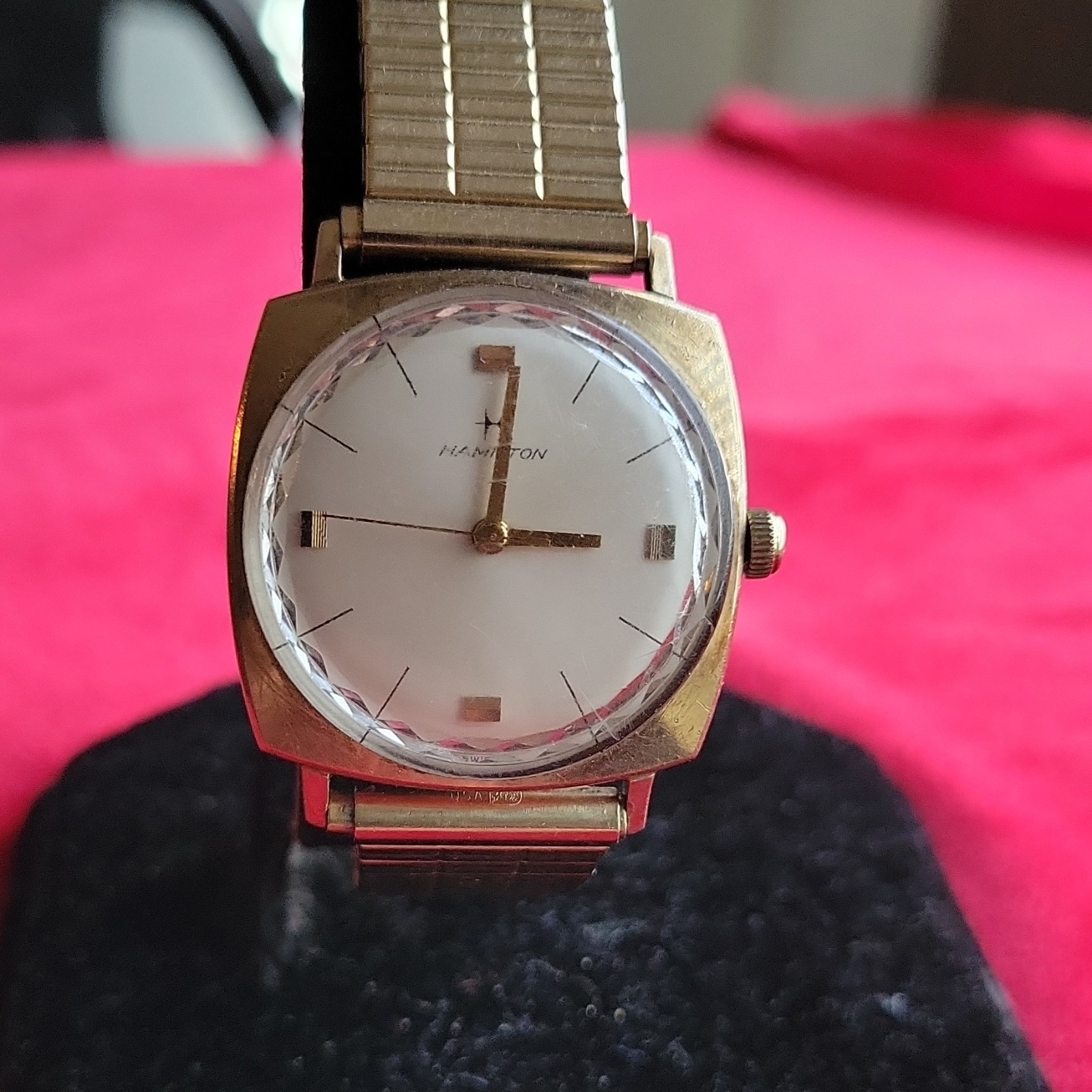 Hamilton Swiss Made Vintage Men’s Manual Wind 34mm Cushion Gold Tone White Dial