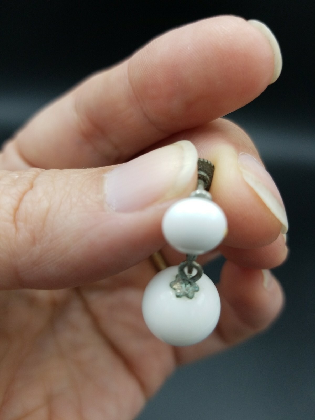 Vintage Screw Back Earrings White Balls Japan white