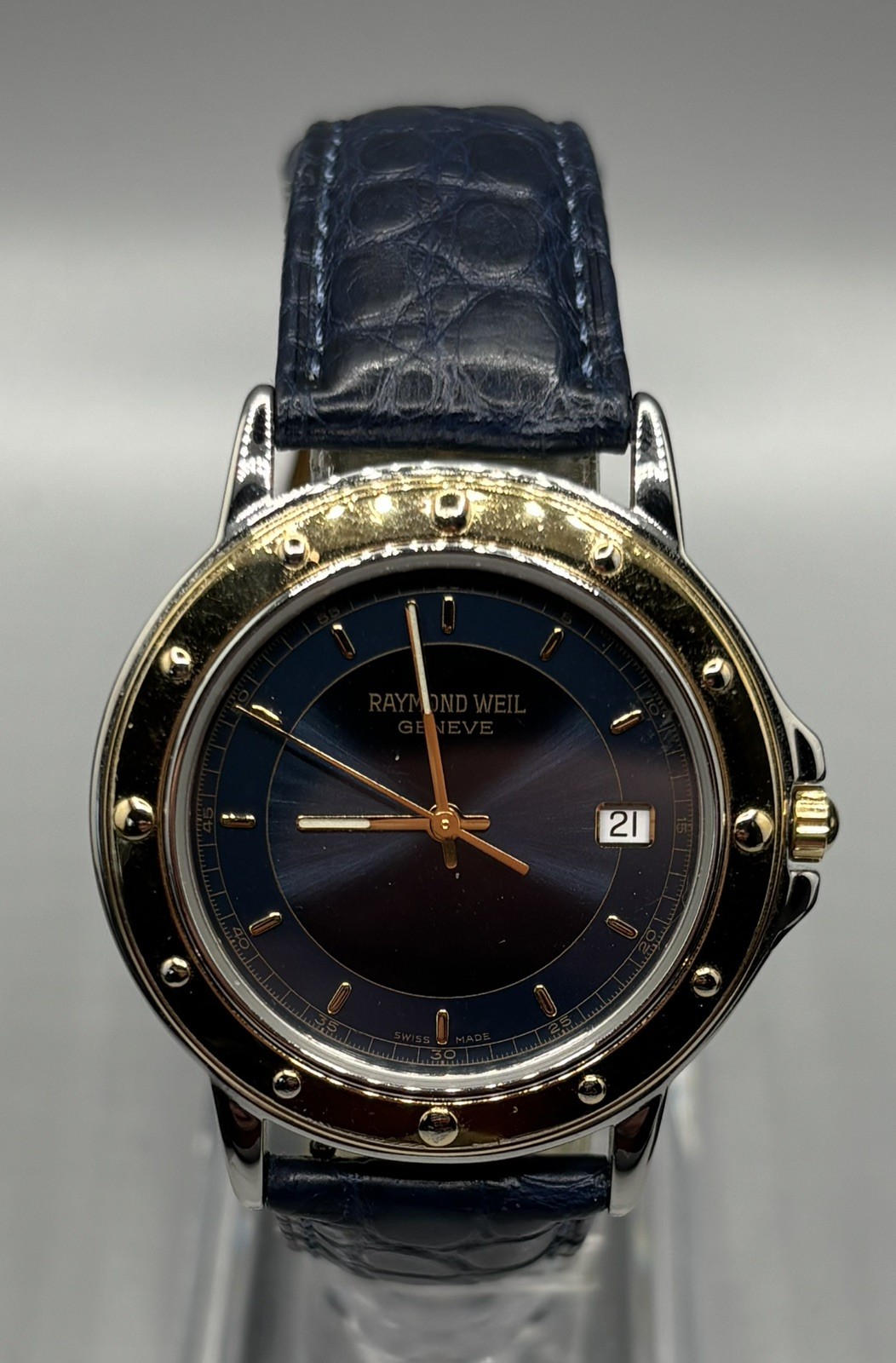 Raymond Weil Tango 5560 – 35mm – Blue Dial – Part 18k Gold Plated 5560-STP-50001
