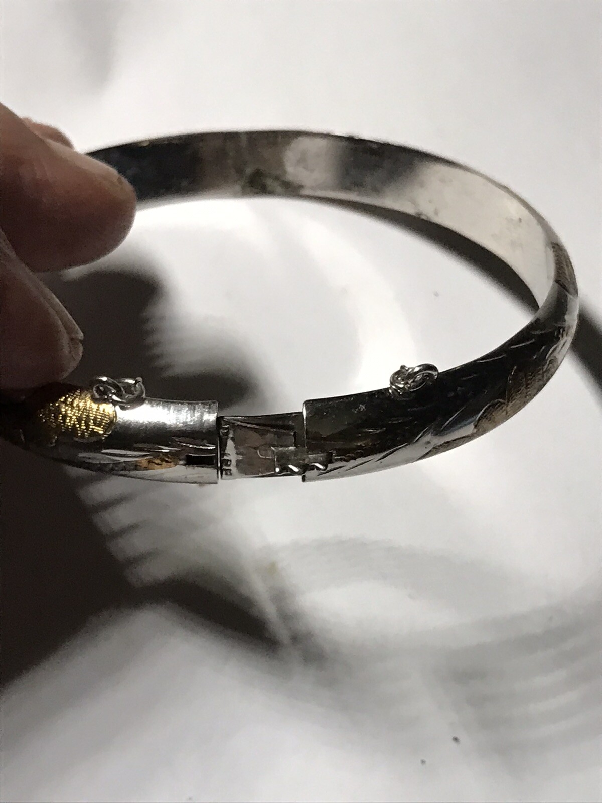 Kids victorian Sterling silver bangle Jewelry With Safety Chain 2.5”