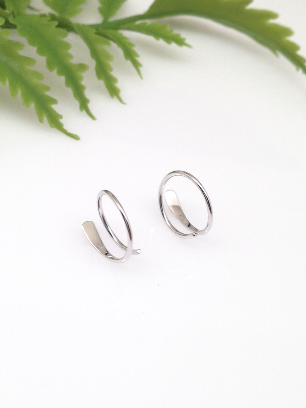 925 Sterling Silver Spiral Threader Huggie Hoop Earrings 10mm x0.5mm VERY TINY