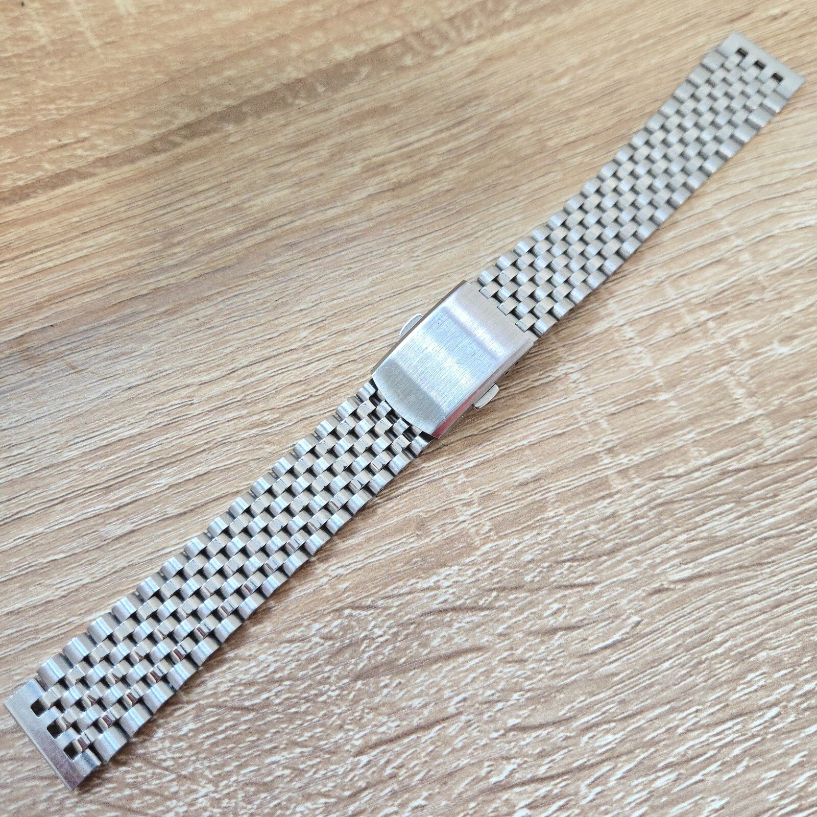 Rare and beautiful stainless steel watch bracelet/watch band 18mm
