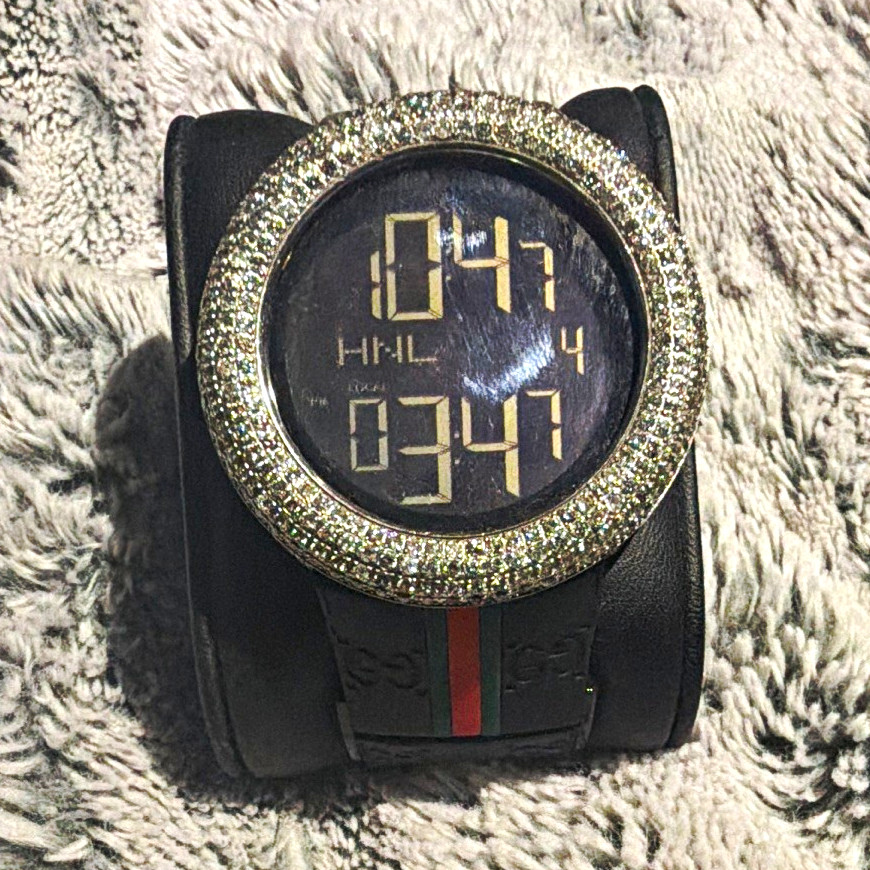Gucci I-Gucci Digital Quartz Watch Diamond Bezel 50m Black Rubber Strap