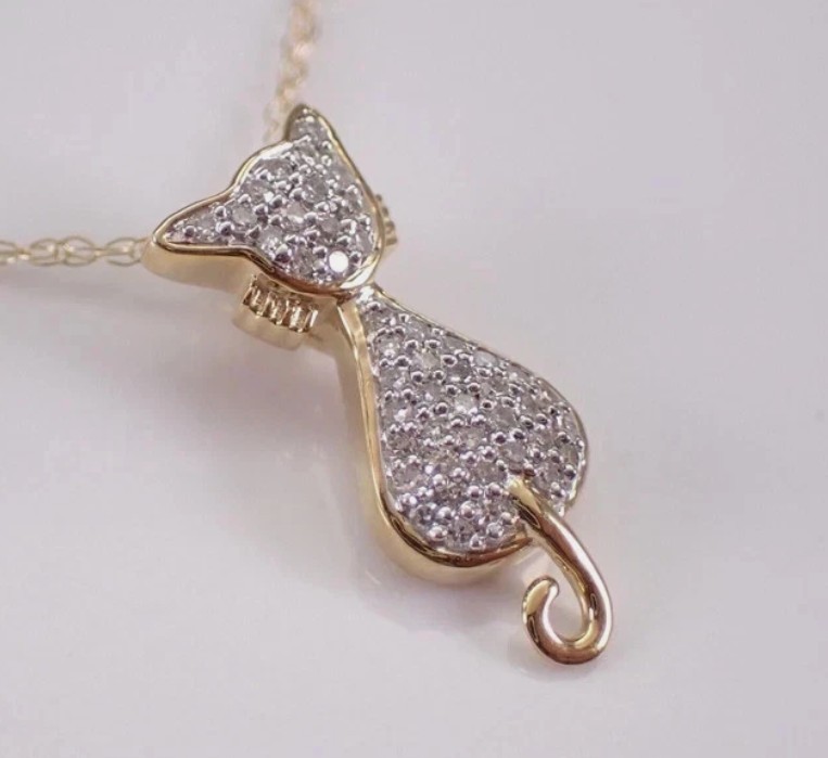 2 Ct Round Cut Simulated Diamond Women’s Cat Pendant In 14K Yellow Gold Plated