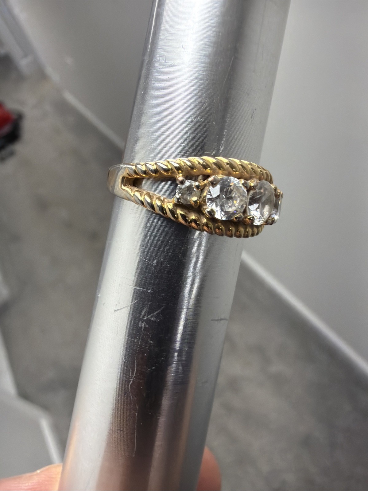 Vintage Art Deco Gold Plated 5 Stone CZ Ring With Rope Border Design Size 8.25