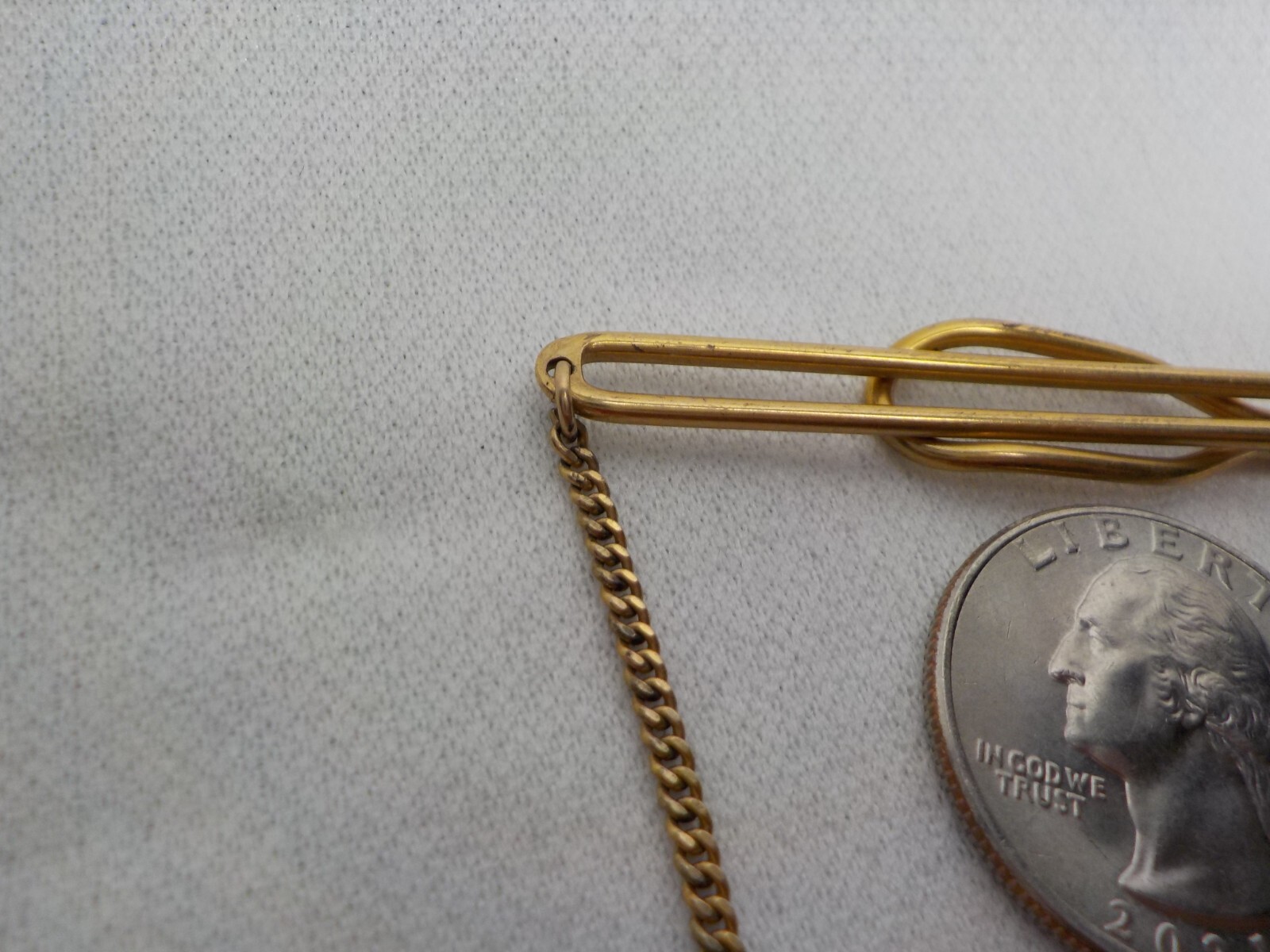 VINTAGE SWANK 1OK RGP TIE BAR WITH CHAIN