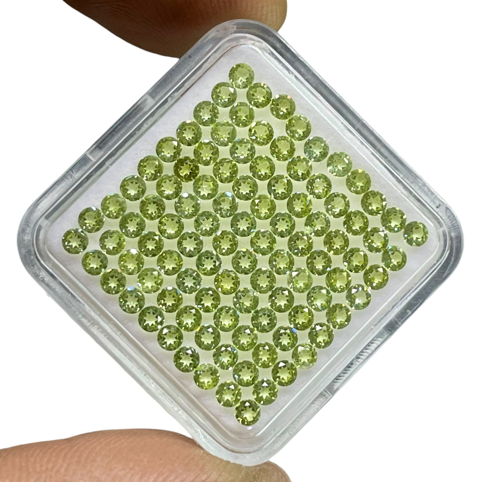 VVS 100 Pcs Natural Peridot 2.3mm Round Brilliant Cut Calibrated Loose Gemstones