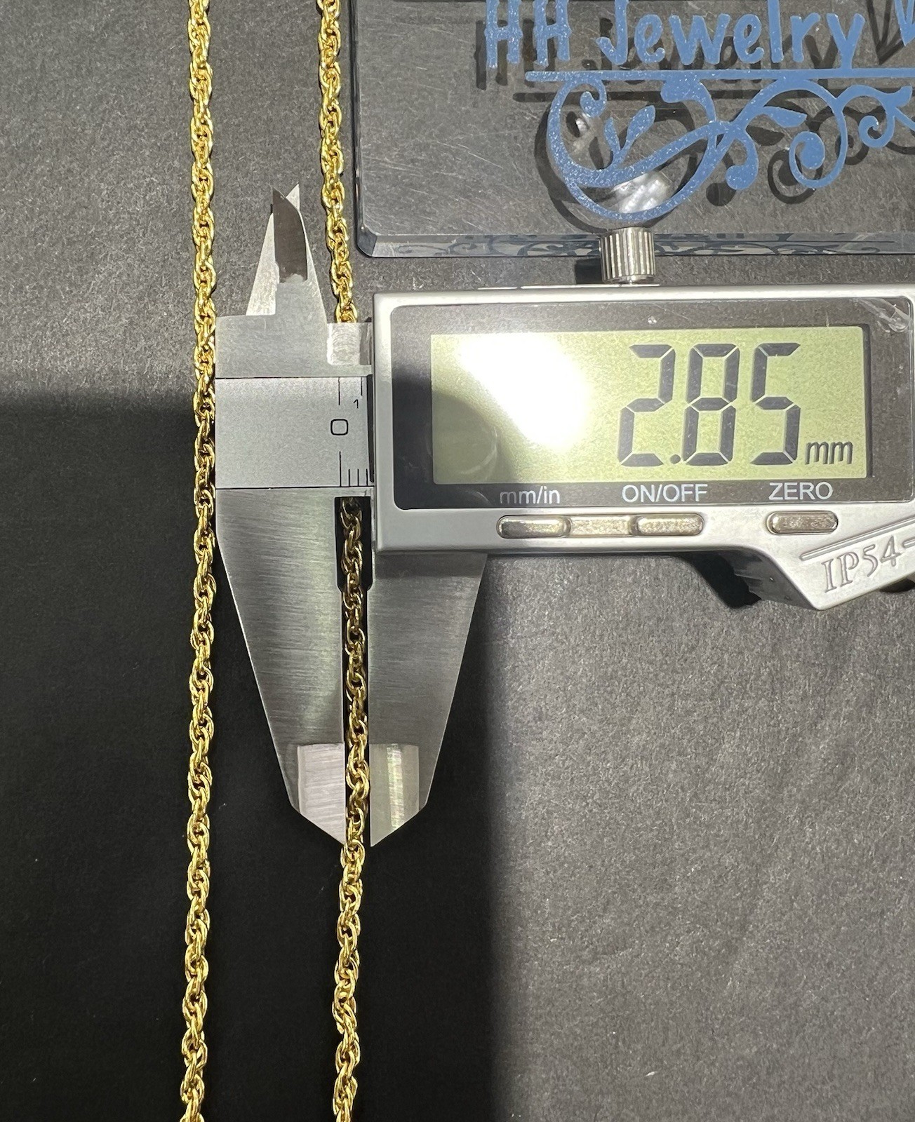 18K Yellow Gold Rope Spiga Chain Necklace 26 Inches