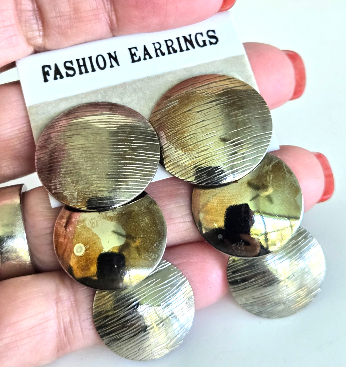 Vintage 3 Tapered Disc Link Silver Tone Dangle Pierced Earrings 2-1/8″ in Card