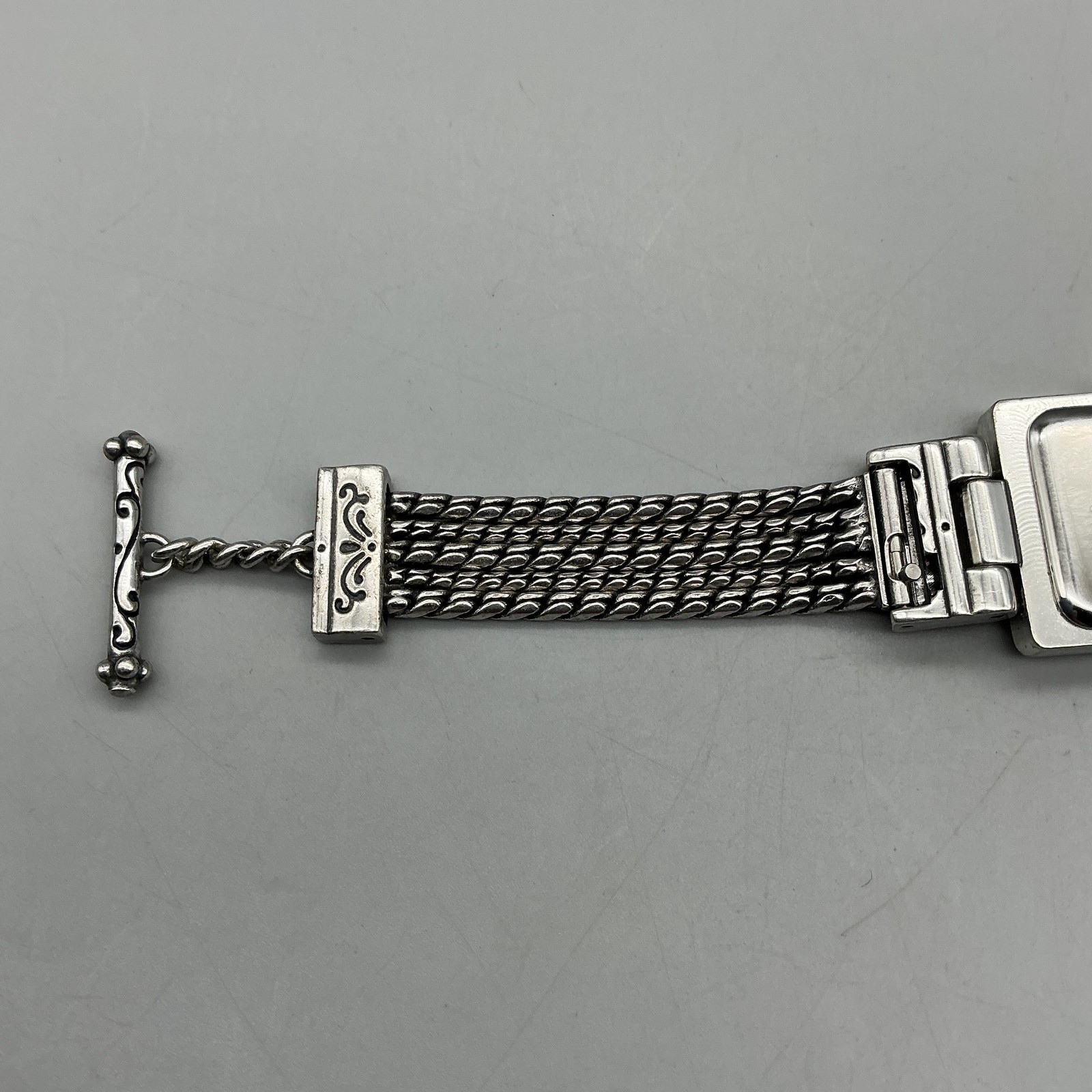 Brighton Tivoli Womens Watch 21mm White Dial Silver Tone New Battery 7.75″