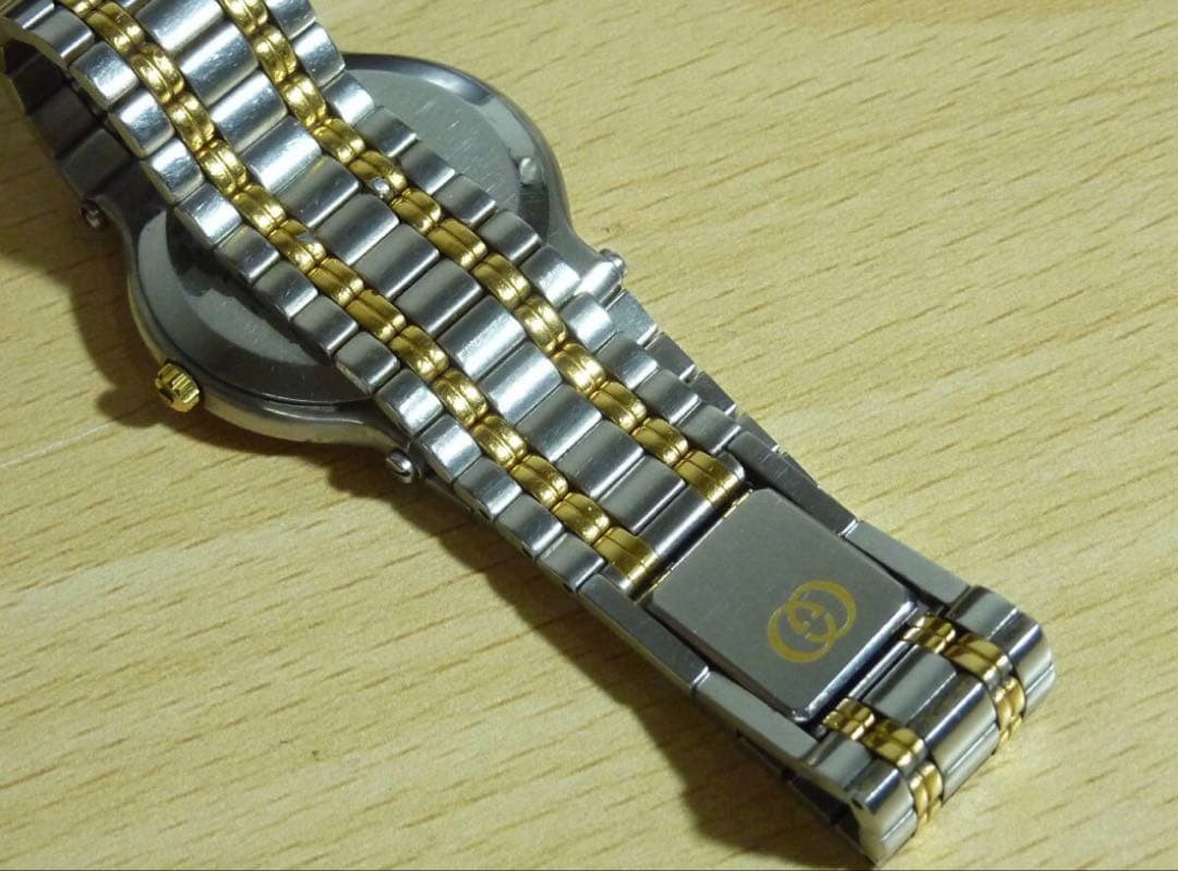 GUCCI 9000M Men’s Watch (Working Condition)