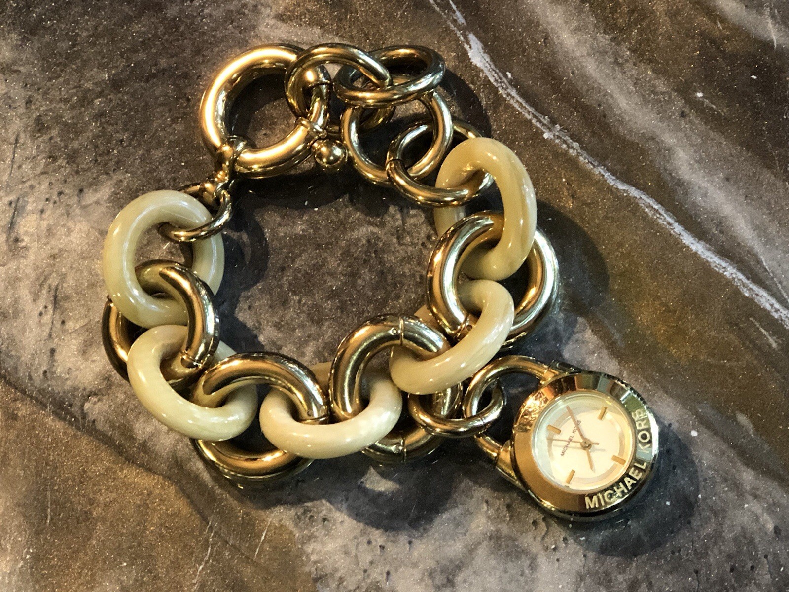 🍯✨RARE NOS w/ Box VINTAGE MICHAEL KORS Gold Chain Link CHARM BRACELET WATCH 🛍️
