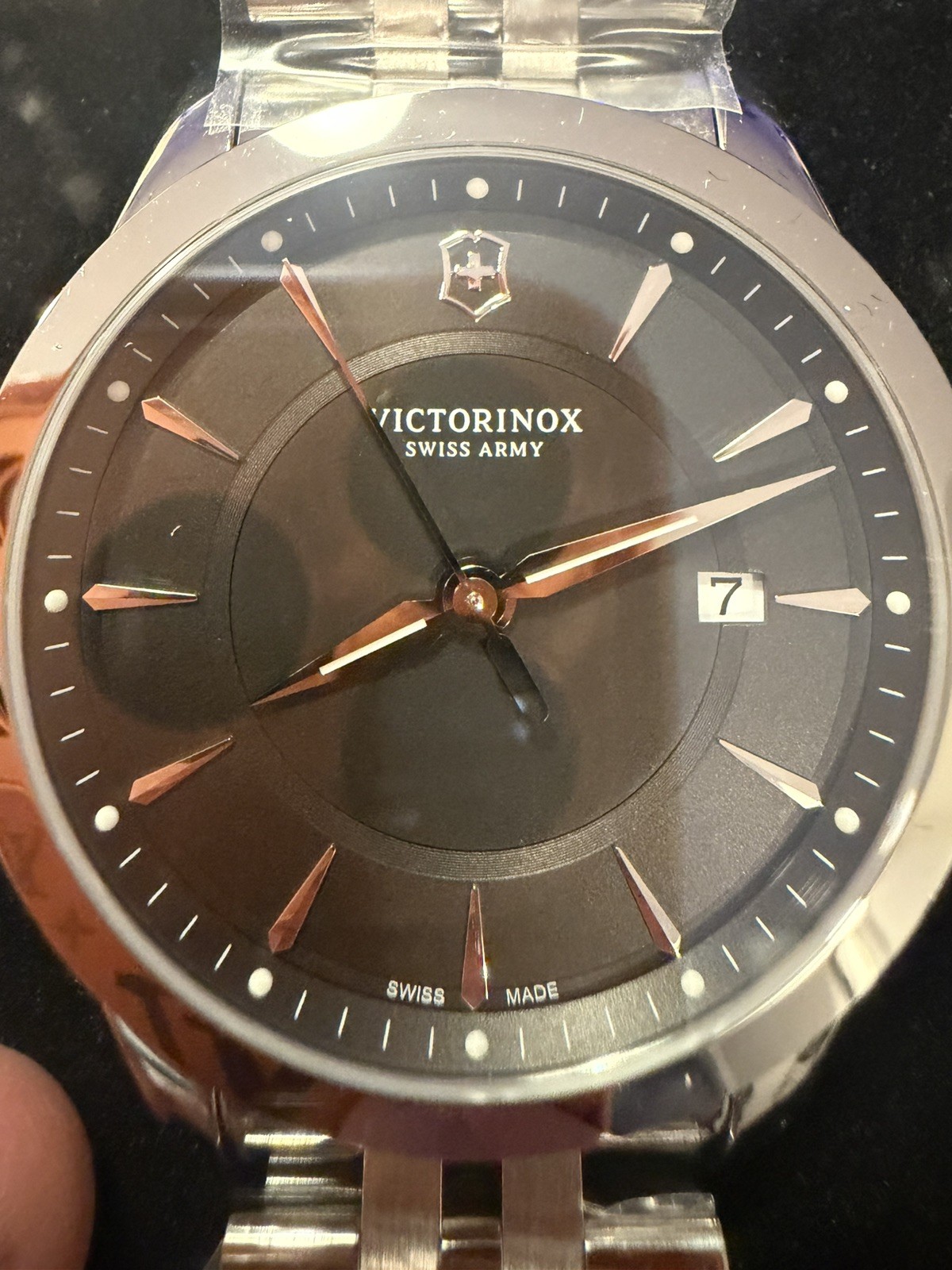 Victorinox Swiss Army Men’s Watch 40mm Silver Tone SS Bracelet Quartz 241801