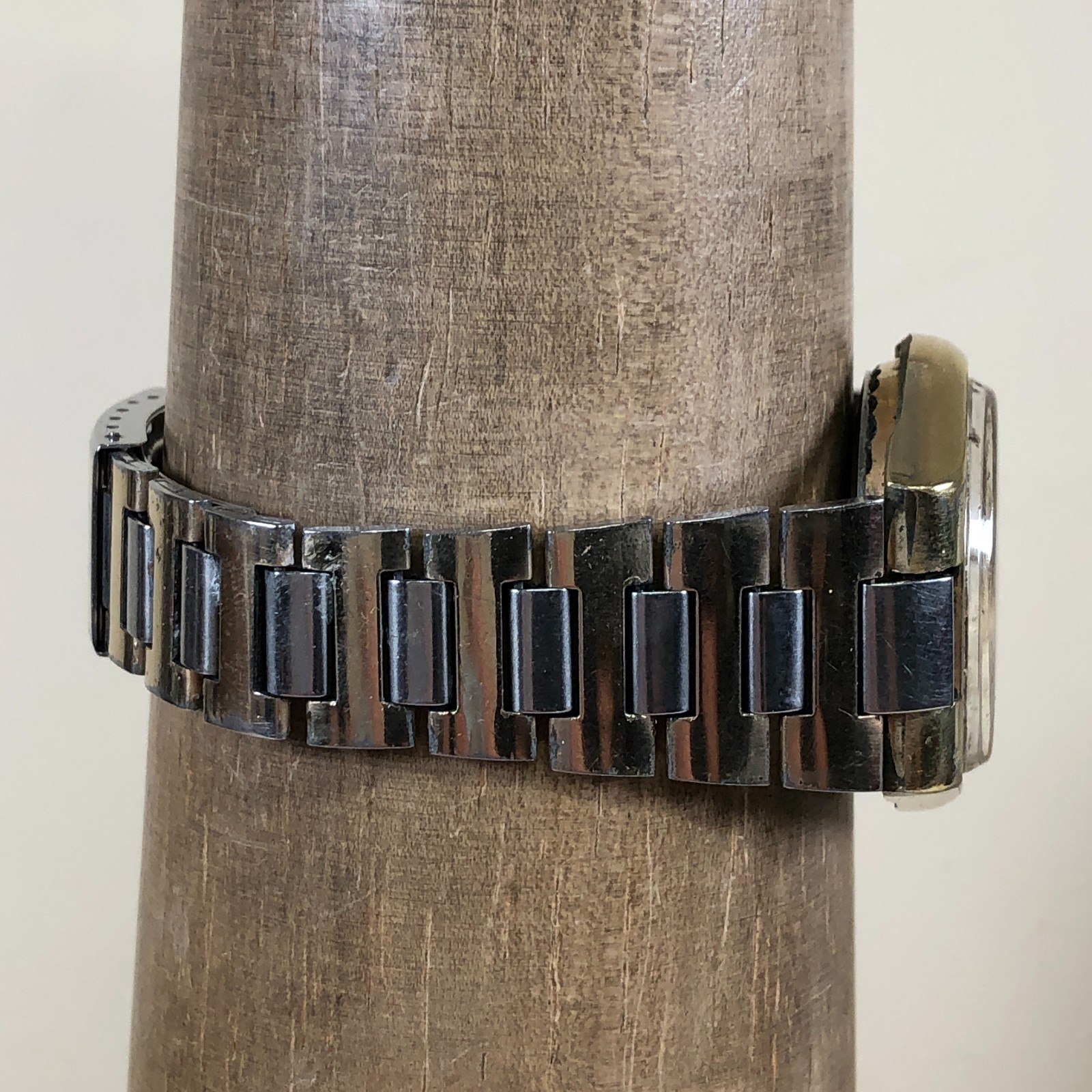 Vtg Seiko Men 7009-8079 Dress 17 Jewels Two Tone Automatic 38mm Watch 7 1/4″