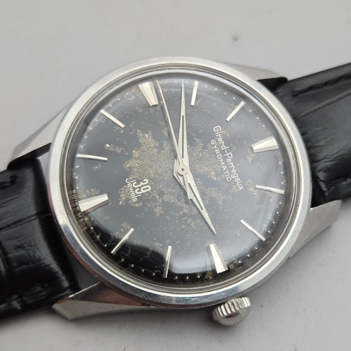 Vintage Girard-Perregaux Gyromatic 39 Jewels tropical Black dial 1950s