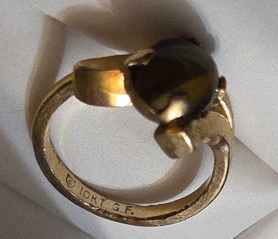 Vintage MGM Stamped 10KT GF Gold Filled Cabochon Tigers Eye Ring Size 7.25 W93
