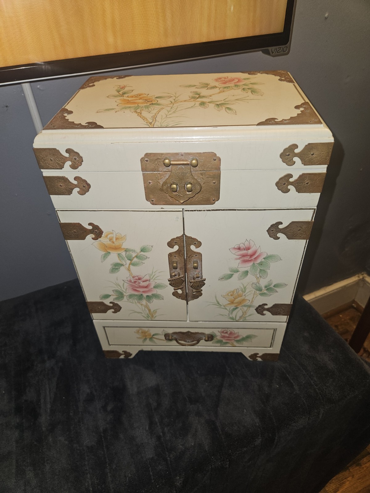 Large Vintage Jewelry Box Beige Oriental Jewelry Box Flowers Jewelry Box Storage