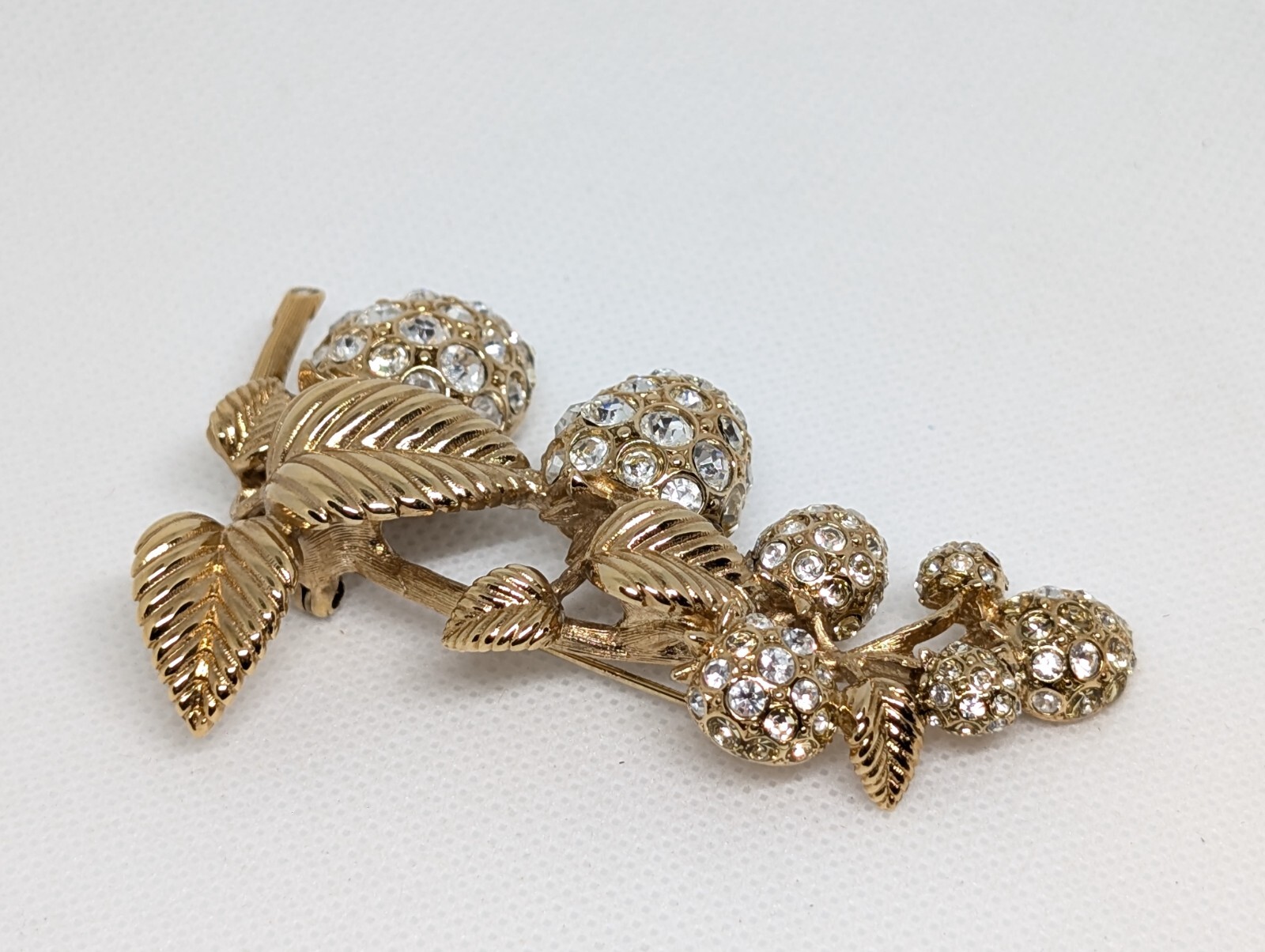 Swarovski Crystal Strawberry Vine Brooch 7.5cm Vintage