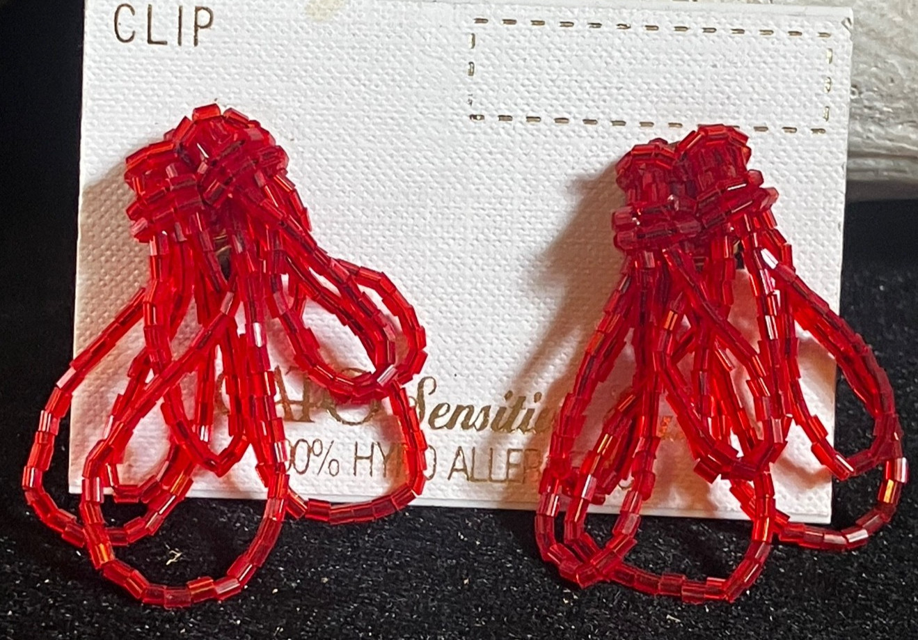 Vintage Handmade red seed beaded sequins clip on Dangle fashion earrings