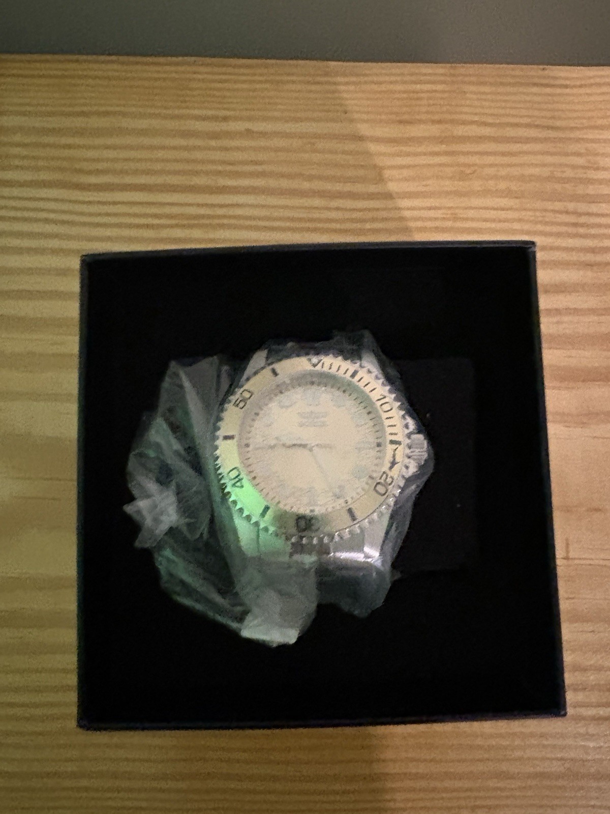 Invicta Pro Diver Men’s Gold Dial Watch Rotating Bezel Box