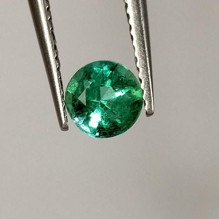 0.36ct Natural Emerald round 4.3mm nice green good luster pair