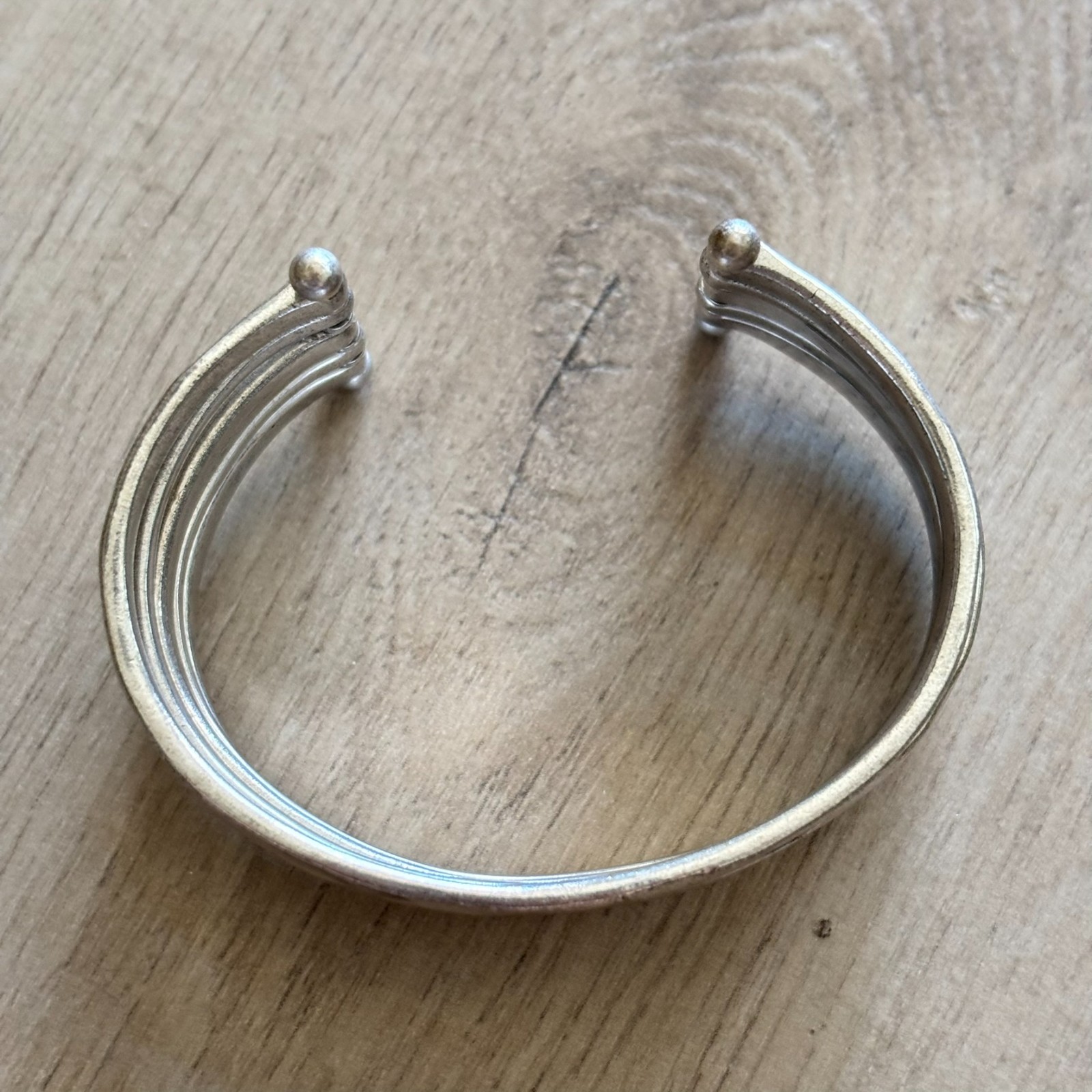 Lucky Brand Silver Toned Cuff Bracelet Women’s Slip-On Multi-Row