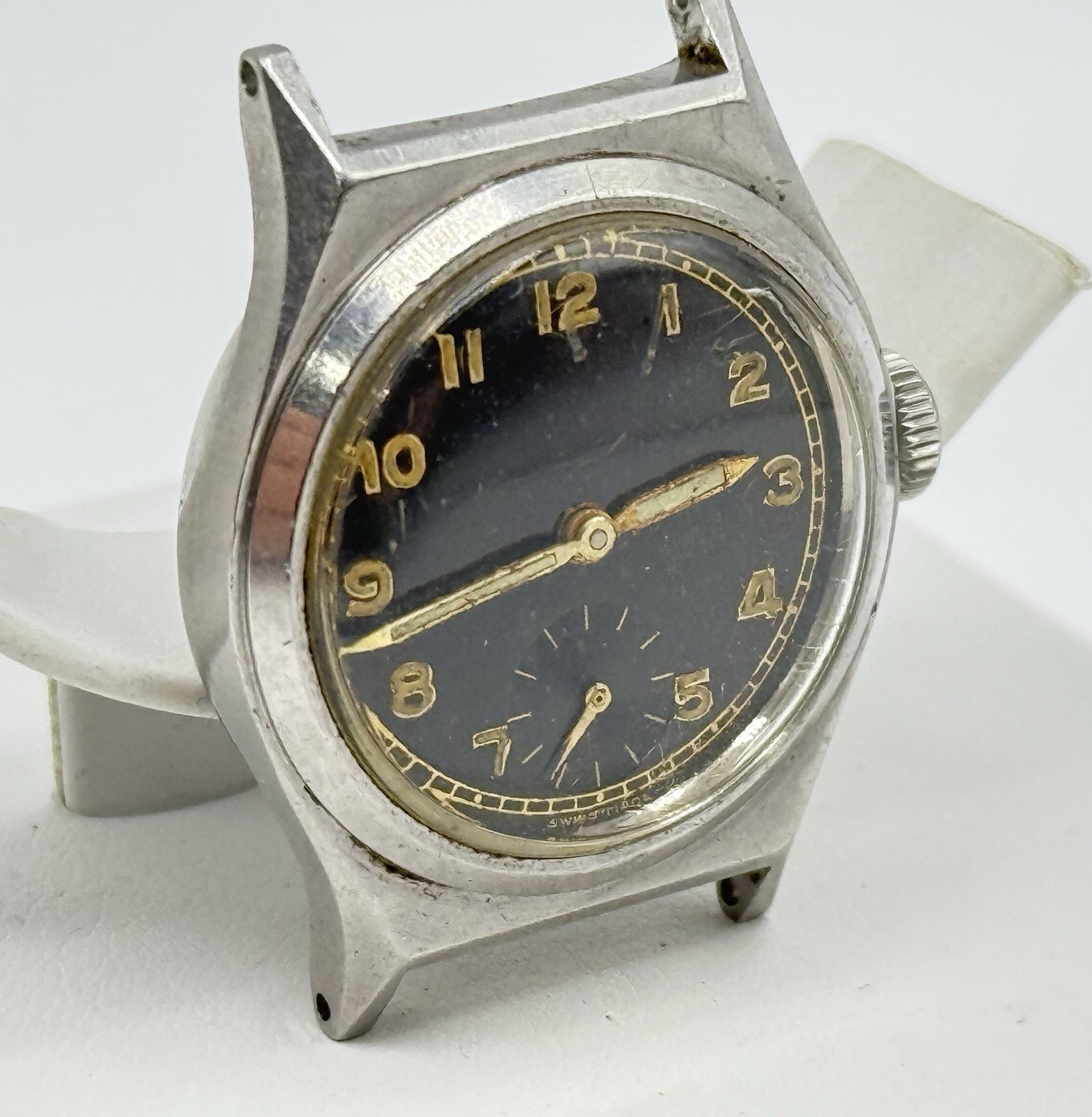 Vge 17 Jewels Swiss Made #889889 Mechanical Wind Up Ladies Watch 29mm Runs Slow